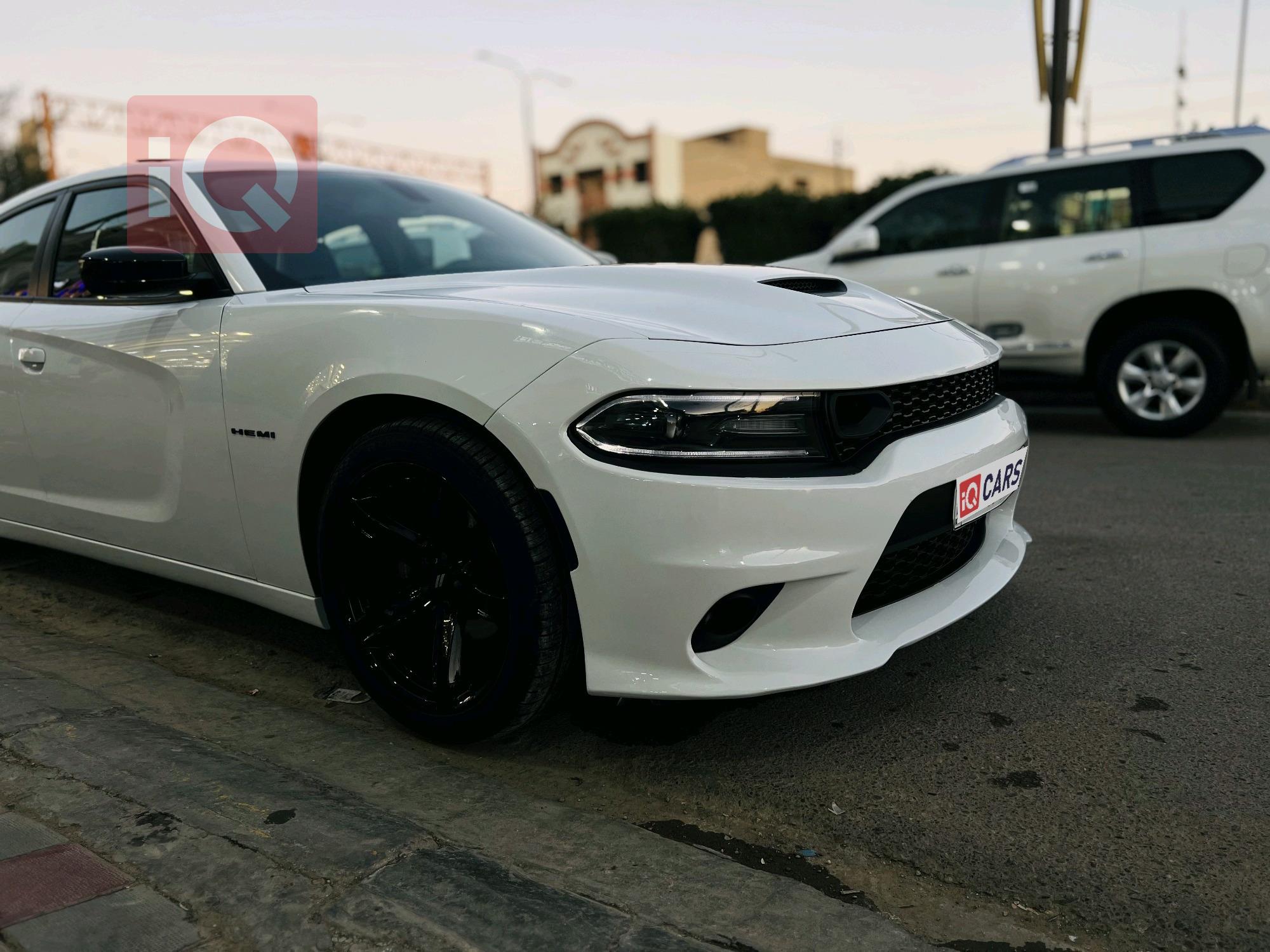 دودج تشارجر